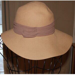 Vintage Lancaster Miss Eileen Originals Women’s Wool Felt Hat 60's 70's Camel